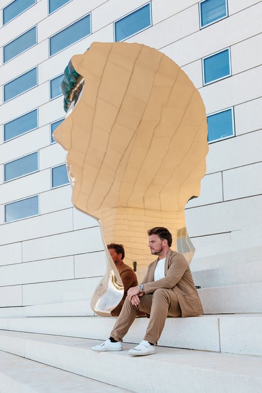 Portrait de l'architecte Bjarke Ingels